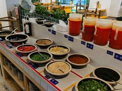 自助调料区-有拈头成都市井火锅(老门东店)
