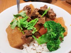 红藜麦红烧牛腩饭-村外有星光小食铺(长嘉汇店)