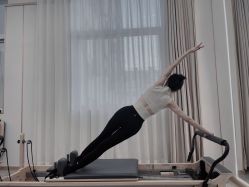 -亚太瑜伽普拉提学院