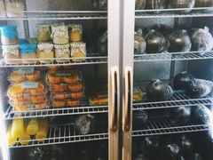 -志龙皇冠吃货椰子铺