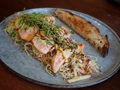 烤三文鱼沙拉-O'mills Sourdough Bakery&Bistro(永嘉路店)