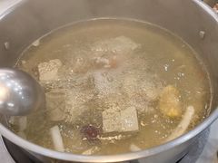 -喃喃椰·糟粕醋·椰子鸡火锅(七堡花园店)