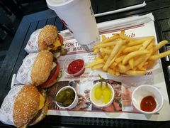 -The Habit Burger Grill 哈比特汉堡(爱琴海店)