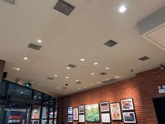 -星巴克(上海虹桥新天地二店)