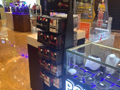 -王府井百货熙地港店