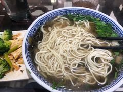 精品凉菜拼盘-牛壹品牛肉拉面(东风路店)