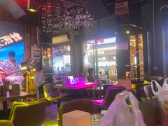 -喜鹊音乐酒馆(西街店)
