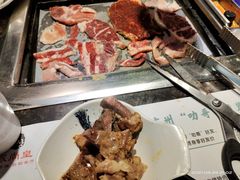 -阪尚皇·原切牛排·烤肉火锅自助(北京路店)