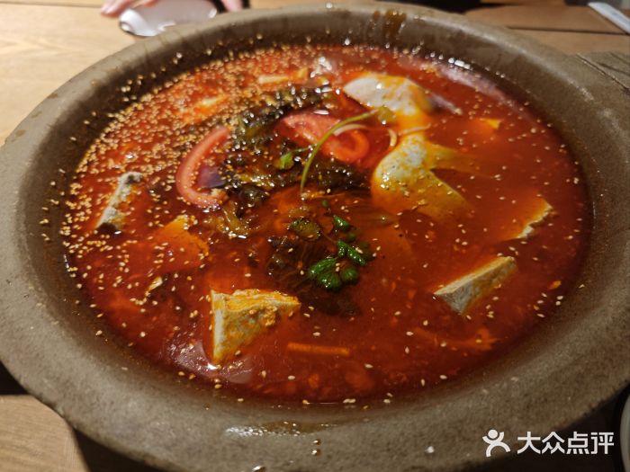 院里·贵州菜(府东街店)酸汤江团鱼图片