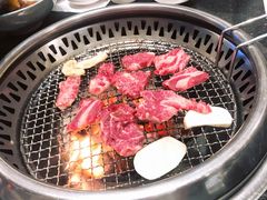 -草家酱蟹炭火烤肉店(珲春南路一店)