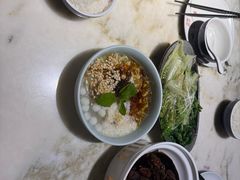 -绿茶餐厅(同成街华联店)