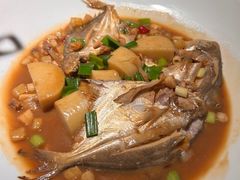 鲳鱼烧年糕-荣小馆(杭州大厦店)