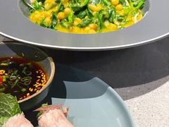 豌豆黄浸豌豆尖-半山腰·云南菜(侨福芳草地店)
