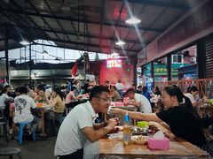 大堂-五七小李子油焖大虾(总店)