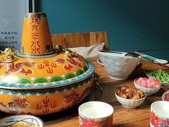 -毛辣果·贵州红酸汤牛肉火锅(西单店)