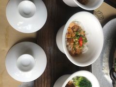 -穹六人间 people 6(岳阳路店)