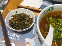 -呷佬·长沙手工米粉(金沙江路店)