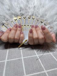 -UGIRL有个美甲