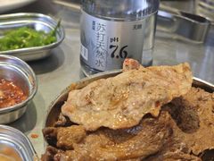 -哈哈碳都·牛肋条无限自助烤肉(台江万达店)