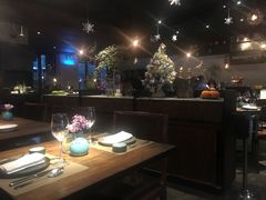 卡座-Carbon莫卡哆·意大利复古集市餐厅(杭州大厦店)
