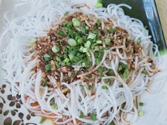 凉拌米线-东巴谷野生菌火锅餐厅