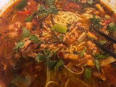 -哇蛙牛功夫面渝都料理(龙阳广场店)