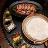 品尝徽菜的魅力，记录不同的口味之旅。