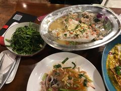 椒柠蒸鲈鱼-荷花泰菜(东方新天地店)