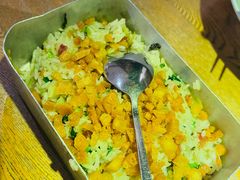 -蜜桃餐厅·伴山(湖滨商业街店)