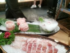 -捞王锅物料理(上海世茂广场店)