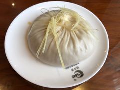 陈士荣蟹黄汤包-鸿运酒楼