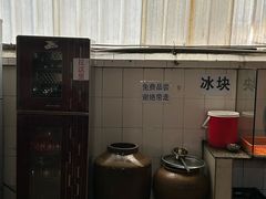 -正宗杨记普洱酸醋米线(总店)