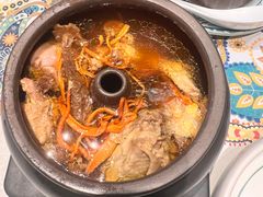 -云海肴·汽锅鸡·云南菜(天山百盛优客店)