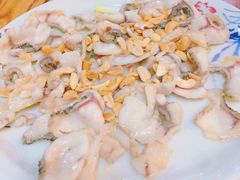 花生炒生鱼片-禄源公·老莞诚饭店