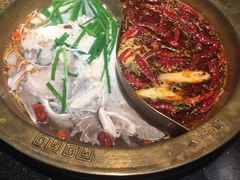 -周周有辣火锅馆(玖耀里店)