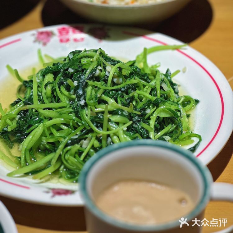 京妞儿美食｜排队一小时‼️只为吃到这口儿重庆冒血旺