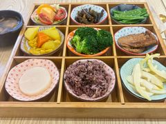 -轻蔬不用等·素食(江苏路店)