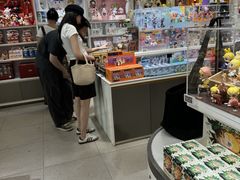 -泡泡玛特POPMART(金安国际购物中心店)