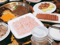 -小天鹅火锅·一线江景洪鼎旗舰店(洪崖洞店)