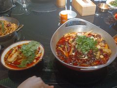 -川流不息·地道川菜·小龙虾(新松江路店)