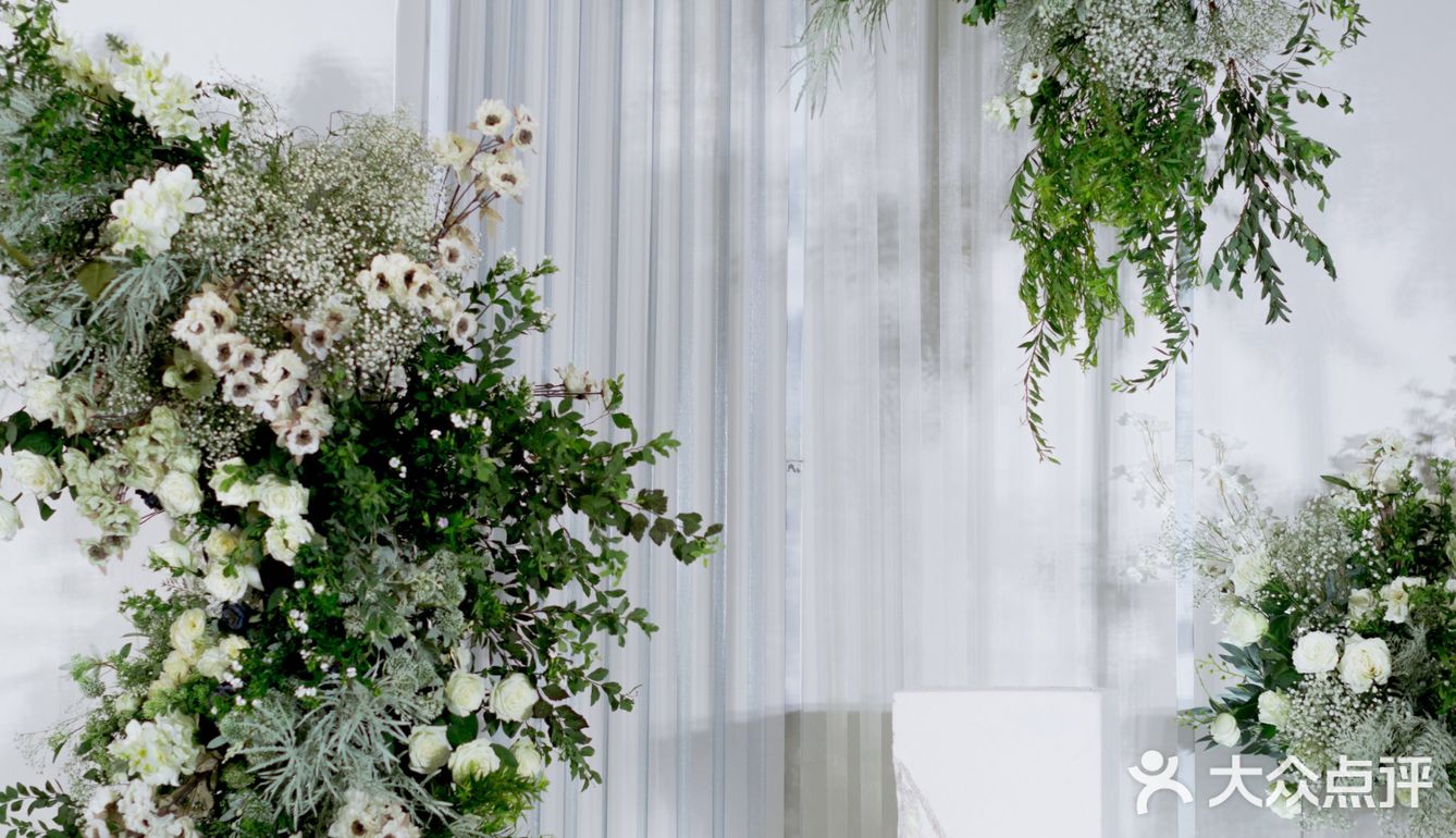 最深情的白绿婚礼