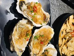 -马路边上·小海鲜烧烤(八一路店)