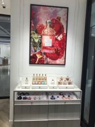 -法国娇兰精品店
