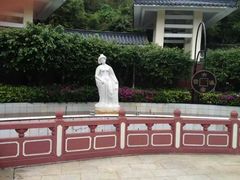 -江门古兜温泉小镇