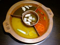 -滇釜火锅·能喝汤的火锅(车公庄店)