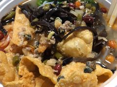 -丽丽三鲜螺蛳粉(田林路店)