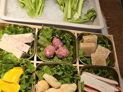 -尚尚仙·酸汤猪手·猪肚鸡火锅(华联万柳购物中心店)