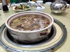 -东巴谷野生菌火锅餐厅