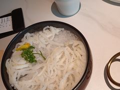 -左庭右院鲜牛肉火锅(金山万达店)