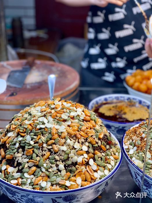 老马家马蓉蛋菜夹馍·腊牛肉夹馍(回民街店)玫瑰咸菜图片